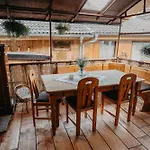 Altes Haeusle Am Waschbach Anno 1625 Und Privat Apartman Edenkoben