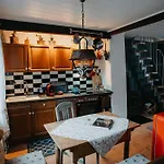 Apartman Altes Haeusle Am Waschbach Anno 1625 Und Privat Edenkoben