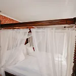 Altes Haeusle Am Waschbach Anno 1625 Und Privat Apartment Edenkoben