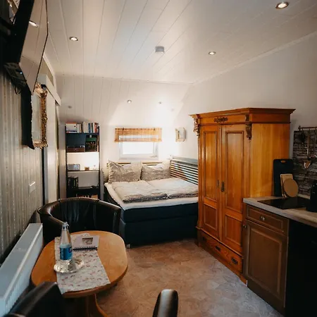 Altes Haeusle Am Waschbach - Historisches Haeuschen Mit Privat & Sauna Edenkoben