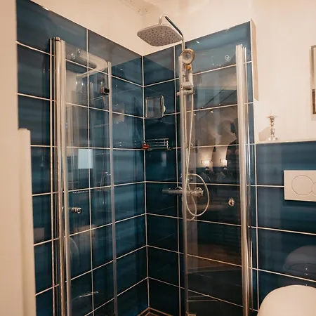 Altes Haeusle Am Waschbach - Historisches Haeuschen Mit Privat & Sauna Apartman *