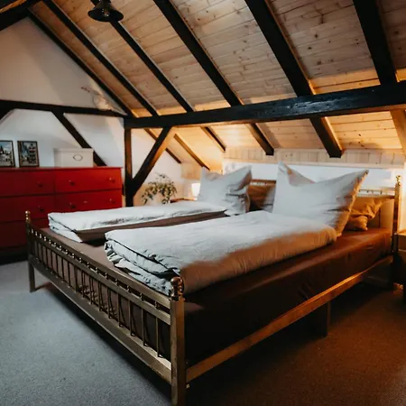 Altes Haeusle Am Waschbach Anno 1625 Und Doppelzimmer Апартаменты Эденкобен