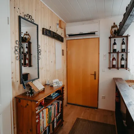 Altes Haeusle Am Waschbach - Historisches Haeuschen Mit Privat & Sauna Edenkoben