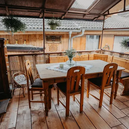 Altes Haeusle Am Waschbach Anno 1625 Und Doppelzimmer Апартаменты Эденкобен