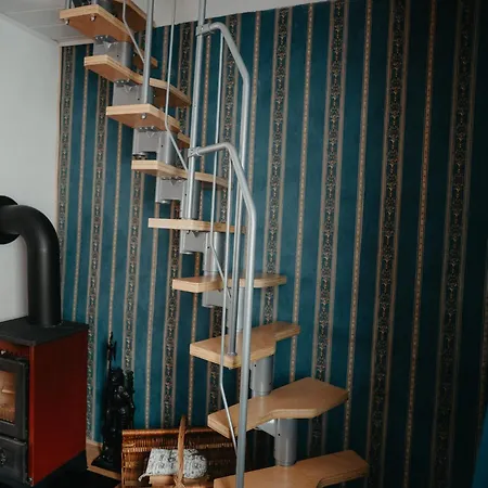 Altes Haeusle Am Waschbach Anno 1625 Und Doppelzimmer Эденкобен