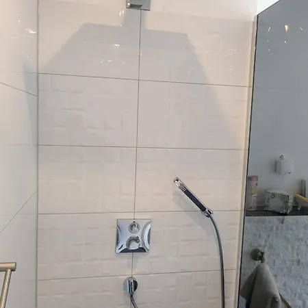 Altes Haeusle Am Waschbach - Historisches Haeuschen Mit Privat & Sauna * Edenkoben