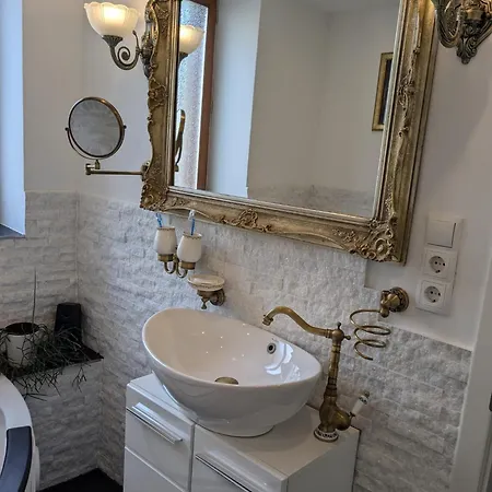 Altes Haeusle Am Waschbach Anno 1625 Und Doppelzimmer Διαμέρισμα *