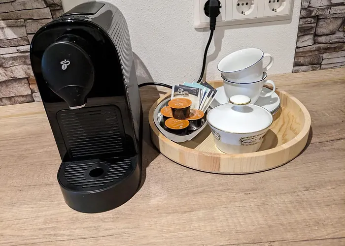 Altes Haeusle Am Waschbach Anno 1625 Und Doppelzimmer * 埃登科本