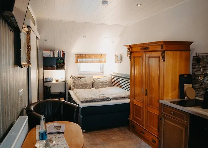 Altes Haeusle Am Waschbach Anno 1625 Und Doppelzimmer 埃登科本