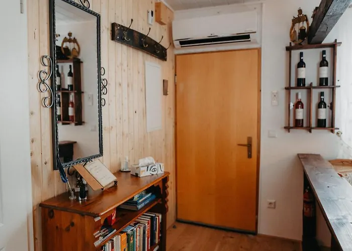 Altes Haeusle Am Waschbach Anno 1625 Und Doppelzimmer 埃登科本