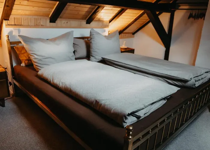 Altes Haeusle Am Waschbach Anno 1625 Und Doppelzimmer Apartment