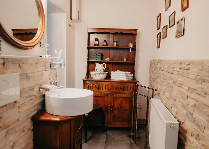 Apartment Altes Haeusle Am Waschbach Anno 1625 Und Doppelzimmer *