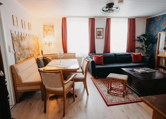 Altes Haeusle Am Waschbach Anno 1625 Und Doppelzimmer Edenkoben