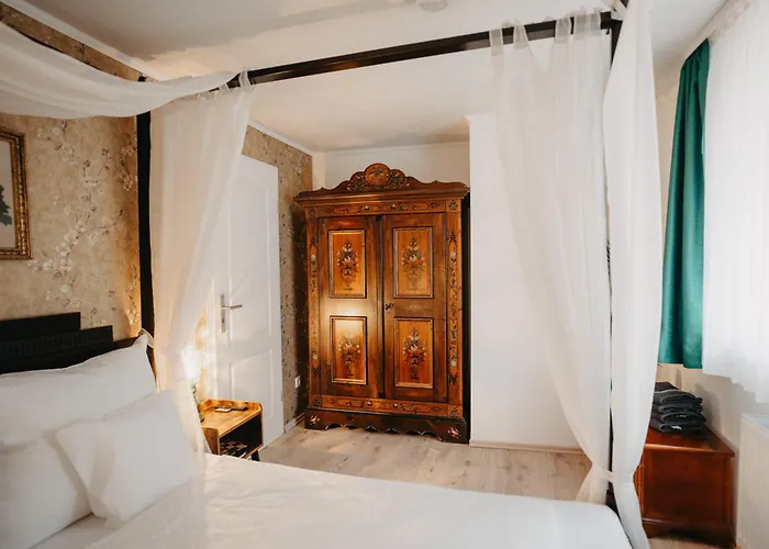 Altes Haeusle Am Waschbach Anno 1625 Und Doppelzimmer * 埃登科本