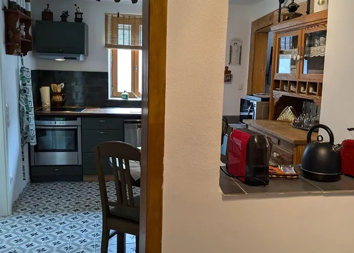 Altes Haeusle Am Waschbach Anno 1625 Und Doppelzimmer Apartment